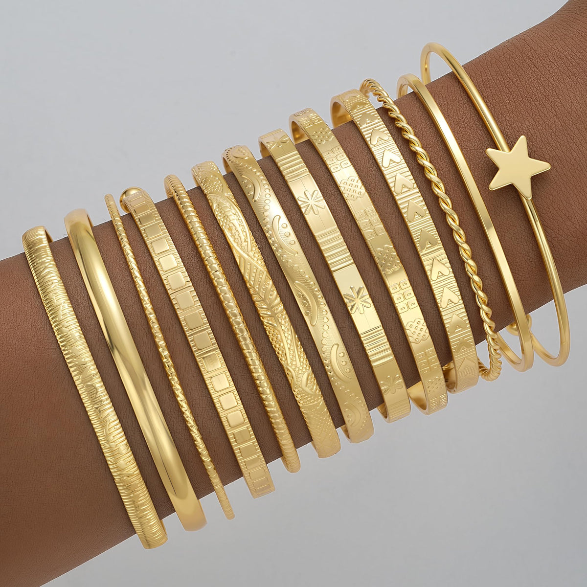 FAXHION Gold Bangle Bracelets for Women, 14 Pcs Multi Layer Stackable Bangle Set, 14K Gold Plated Textured Chunky Bracelets Boho Jewelrys Set