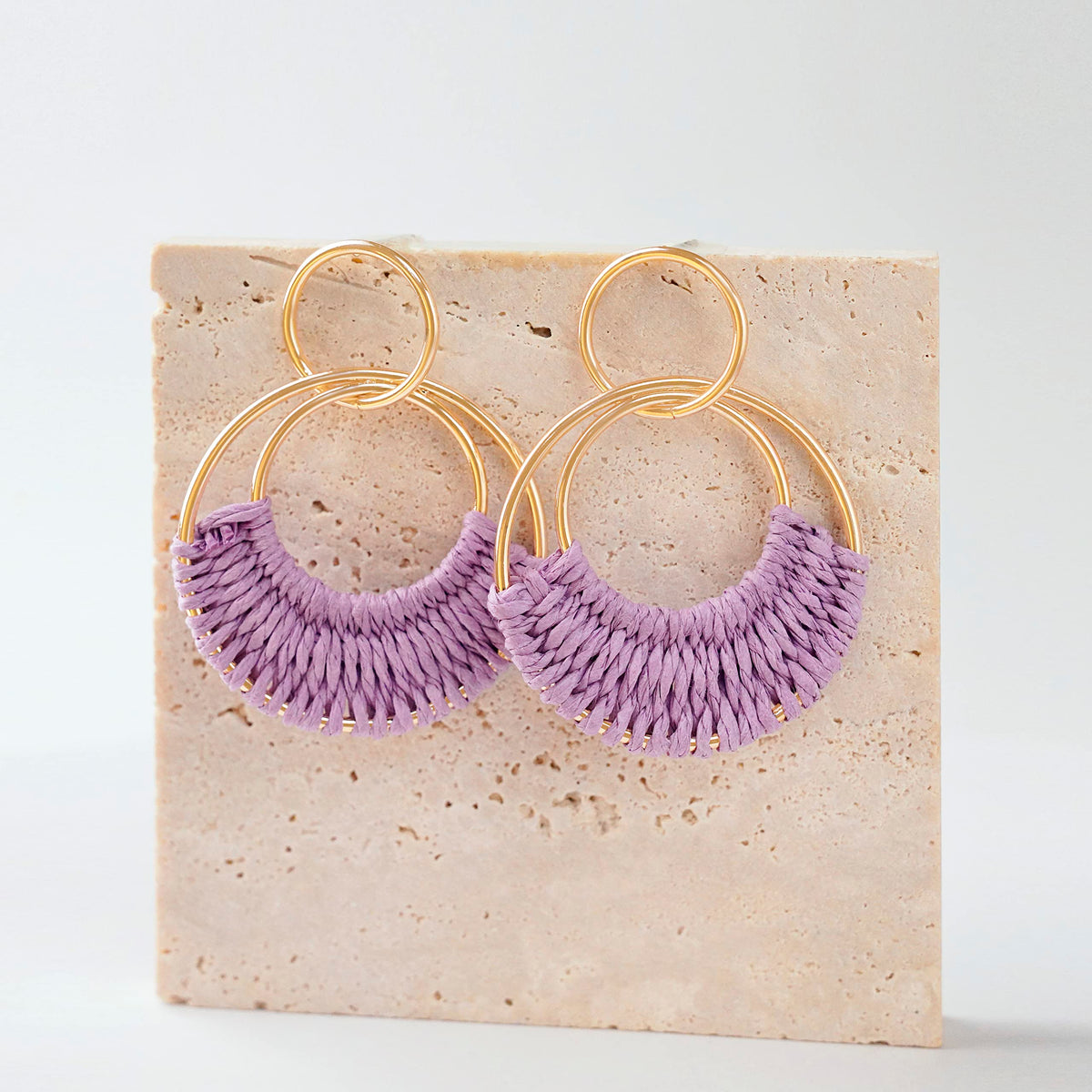 Raffia Hoop Earrings for Women Fun Boho Summer Beach Earrings Lightweight Handmade Straw Wicker Rattan Dangle Earrings Statement Geometric Round Drop Earrings