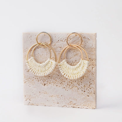 Raffia Hoop Earrings for Women Fun Boho Summer Beach Earrings Lightweight Handmade Straw Wicker Rattan Dangle Earrings Statement Geometric Round Drop Earrings