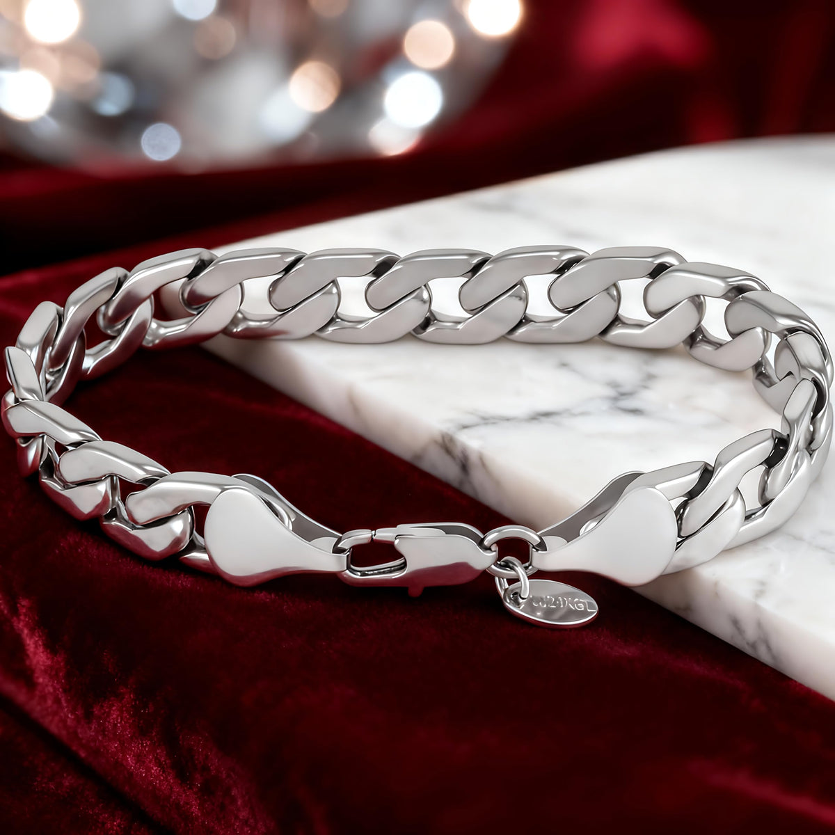 Premium 18K Gold-Plated Cuban Link Bracelet – Luxury Stainless Steel | Waterproof &amp; Tarnish Resistant