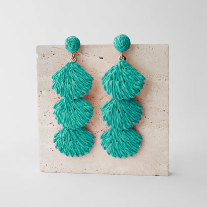 Raffia Dangle Earrings for Women - Boho Statement Rattan Drop Jewelry with Shell Design, Lightweight Summer Beach Trendy Accessories