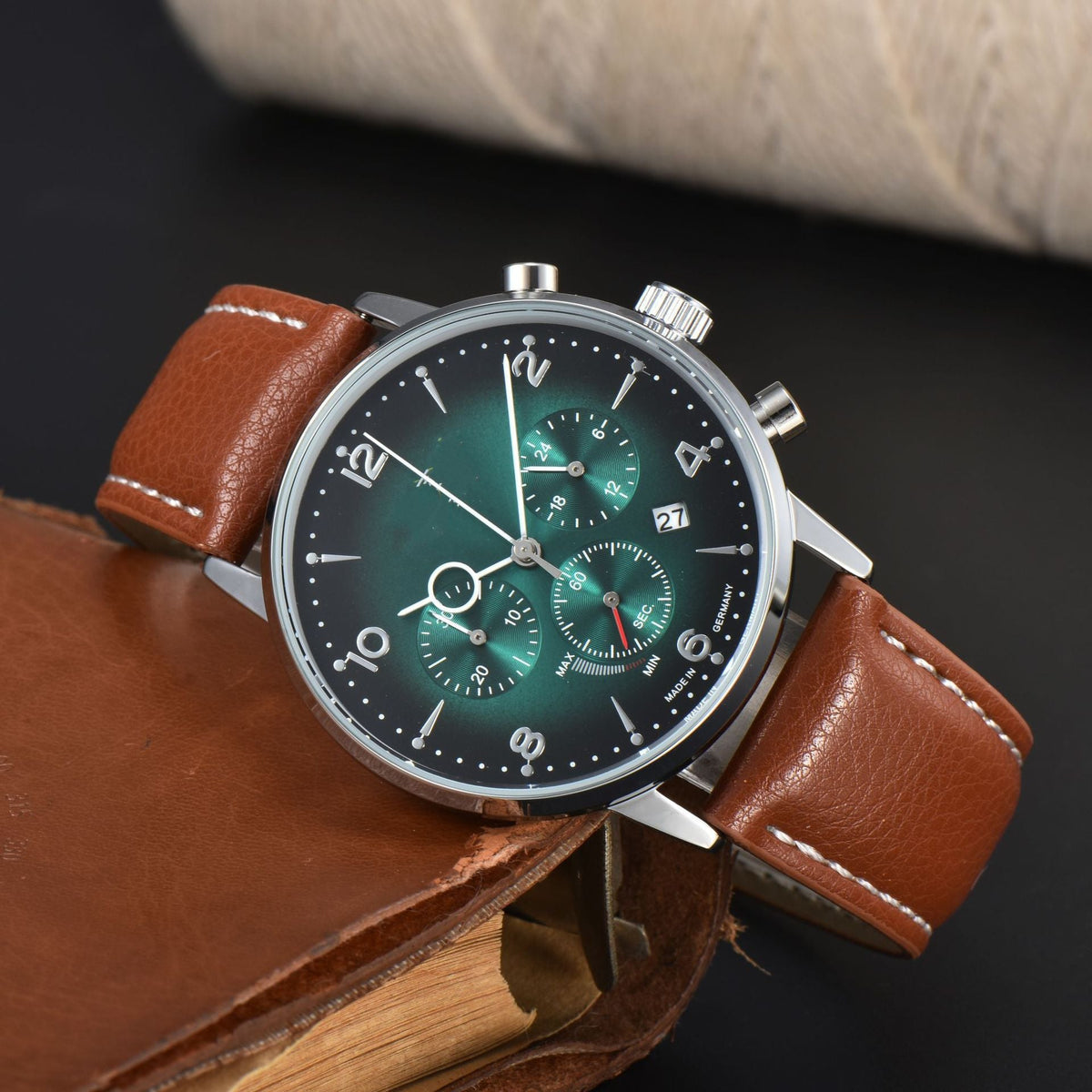Mens Multifunctional Stylish Business-Ready Waterproof Calendar Watch