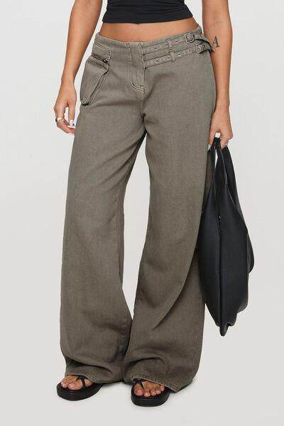 Stylish Wide Leg Jeans with Pockets for Everyday Wear