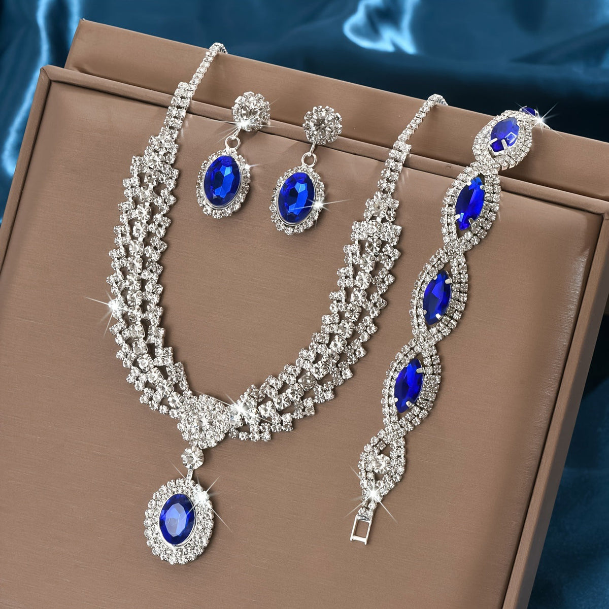 New European And American Style Elegant Luxury Sapphire Necklace Set Of Four Pieces