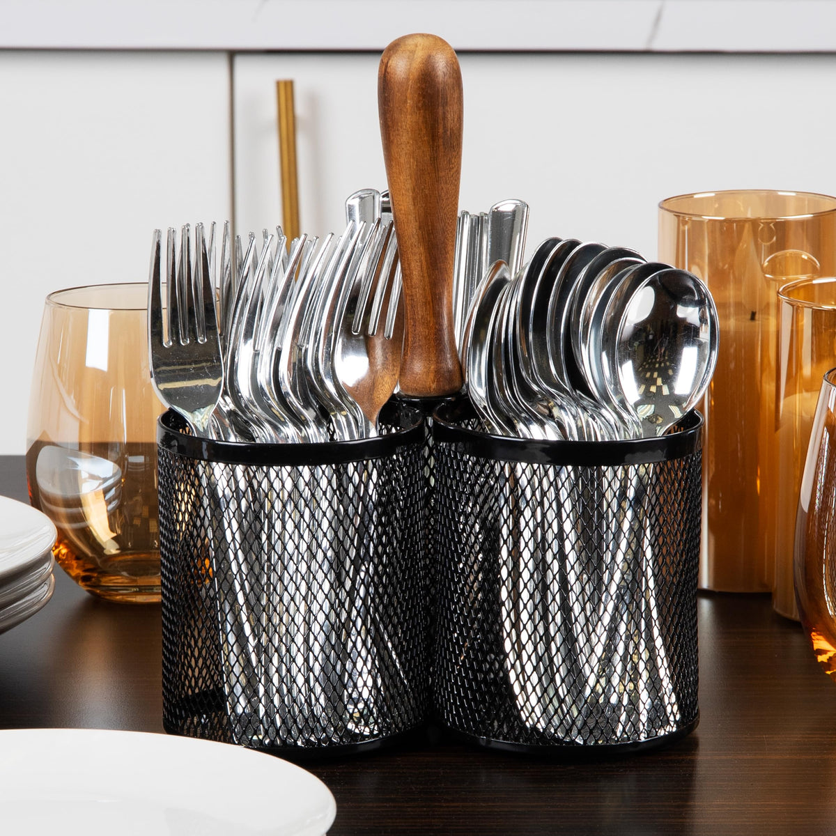 Mind Reader 3CIRMESH-BLK, Cutlery, Silverware Organizer, Utensil Caddy, Multi-Purpose Holder, Silver, 3-Section, Black