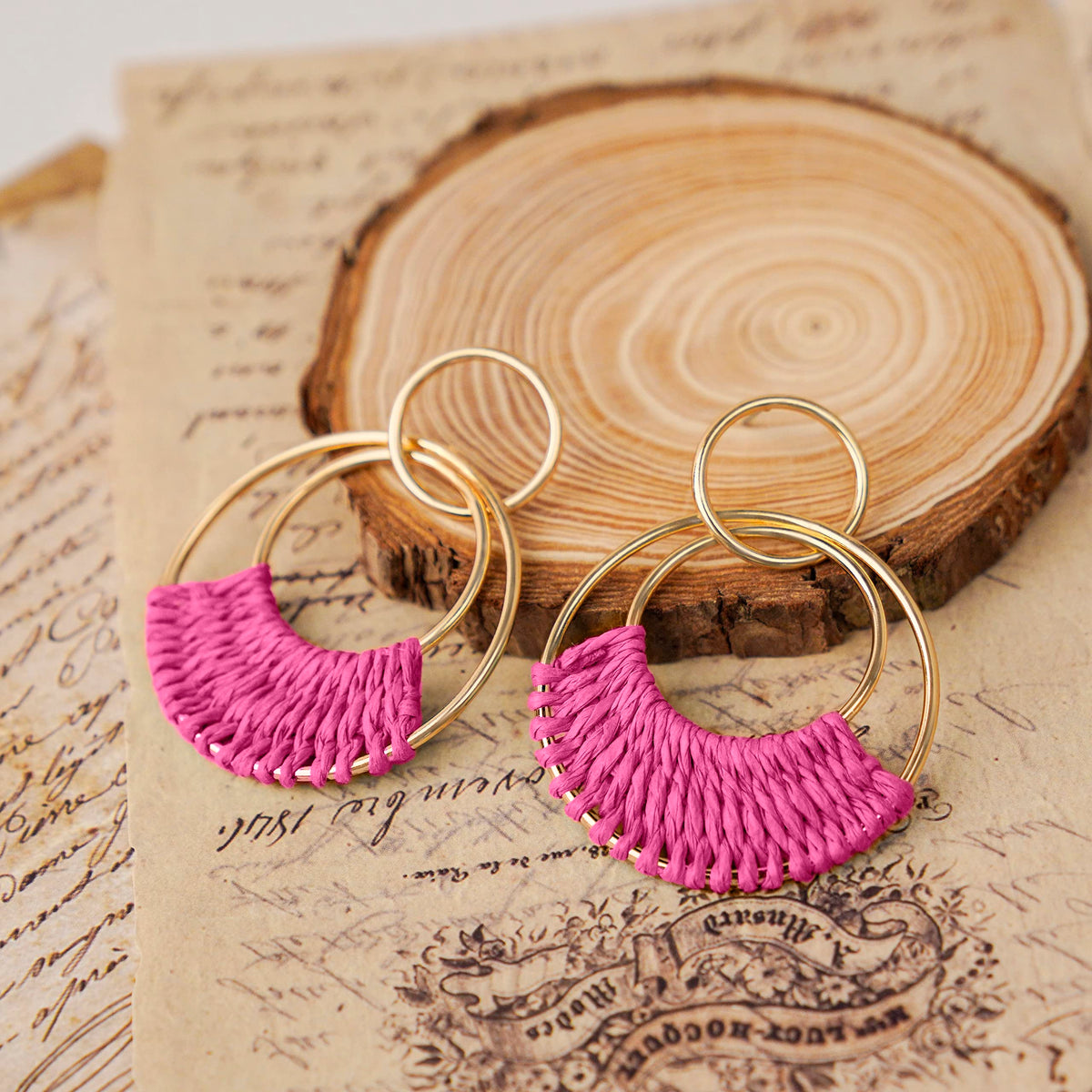 Raffia Hoop Earrings for Women Fun Boho Summer Beach Earrings Lightweight Handmade Straw Wicker Rattan Dangle Earrings Statement Geometric Round Drop Earrings