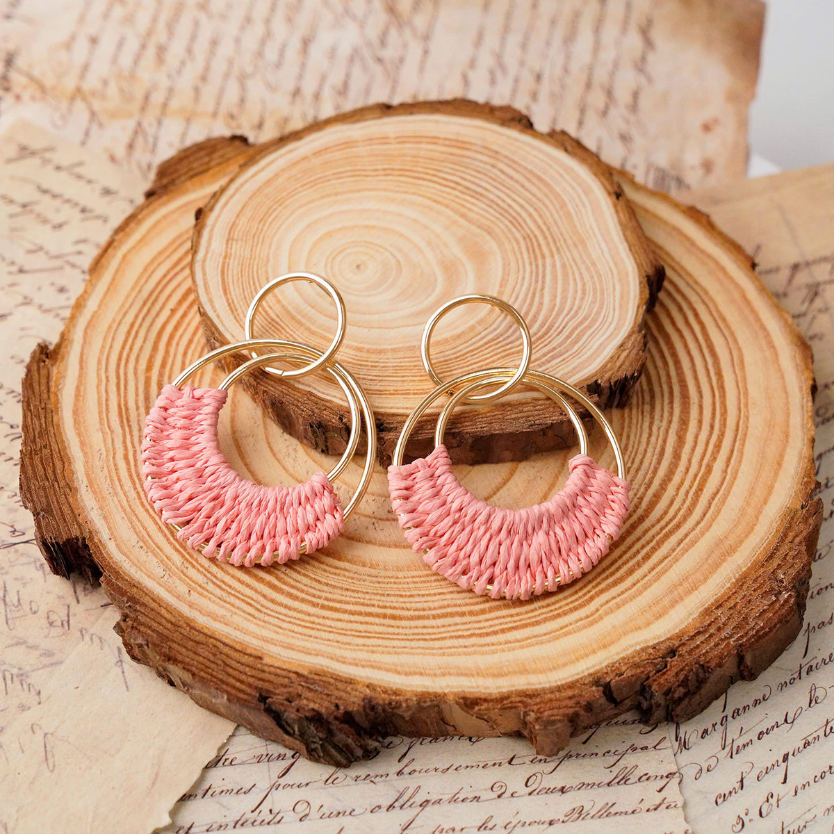 Raffia Hoop Earrings for Women Fun Boho Summer Beach Earrings Lightweight Handmade Straw Wicker Rattan Dangle Earrings Statement Geometric Round Drop Earrings