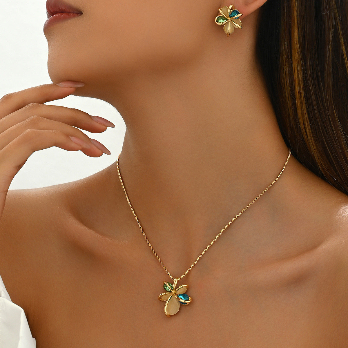 Niche Literary Vintage Elegant Women Jewelry Set, Baroque Floral Design Inlaid Synthetic Gemstone, Matching Stud Earrings &amp; Clavicle Chain