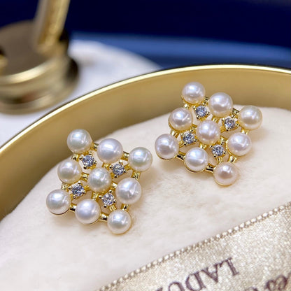 Light Luxury Natural Freshwater Pearl Ear Studs