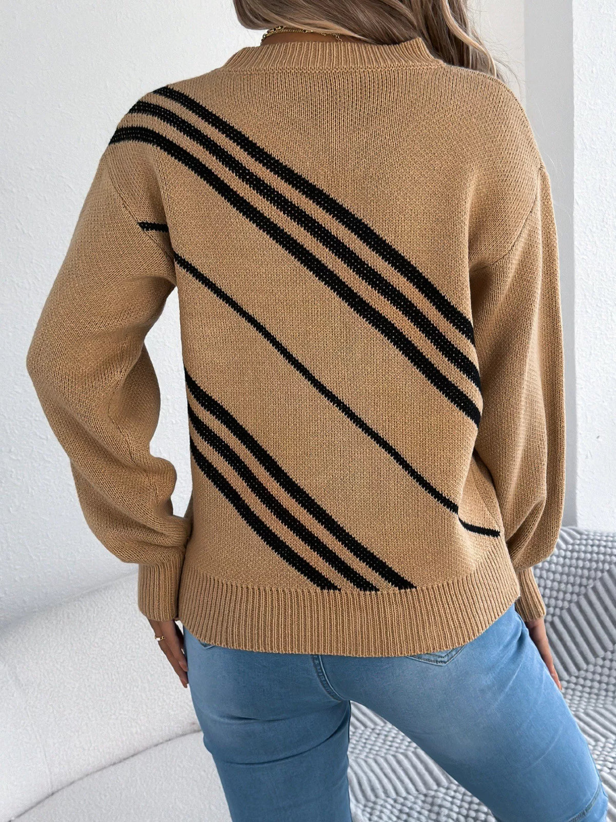 Striped Pattern Casual Round Neck Sweater