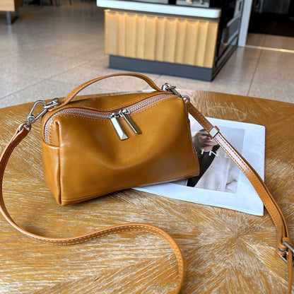 Cross-border Top-grain Vegetable-tanned Leather Small Square Crossbody Bag, Single Shoulder, Stylish And Compact Handheld Phone Bag