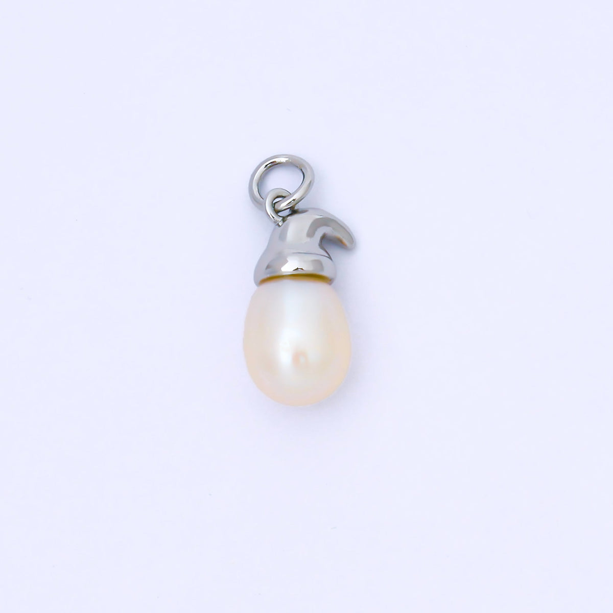 24K Gold Filled 17.5mm White Shell Pearl Oval Bezel Charm in Gold &amp; Silver | AF590