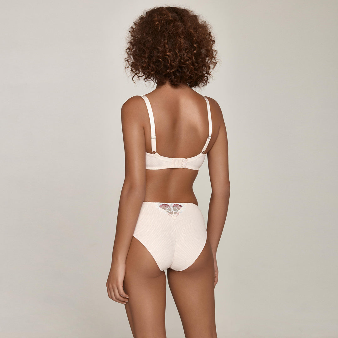 Soft Embroidered Three-Part Cup Bra Bisquit