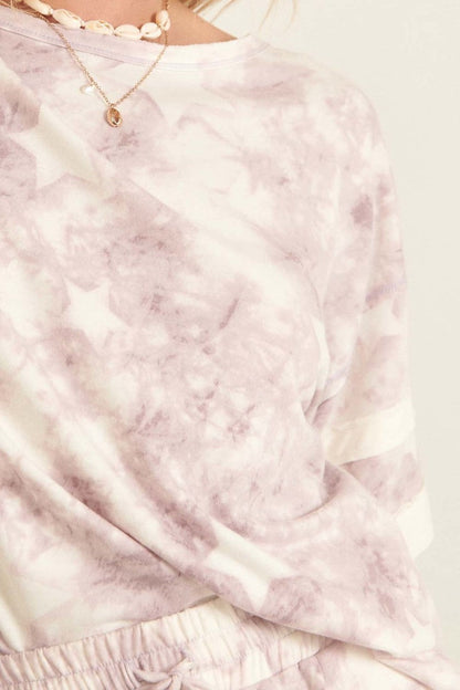 A Star-pattern Tie-dye Knit Top