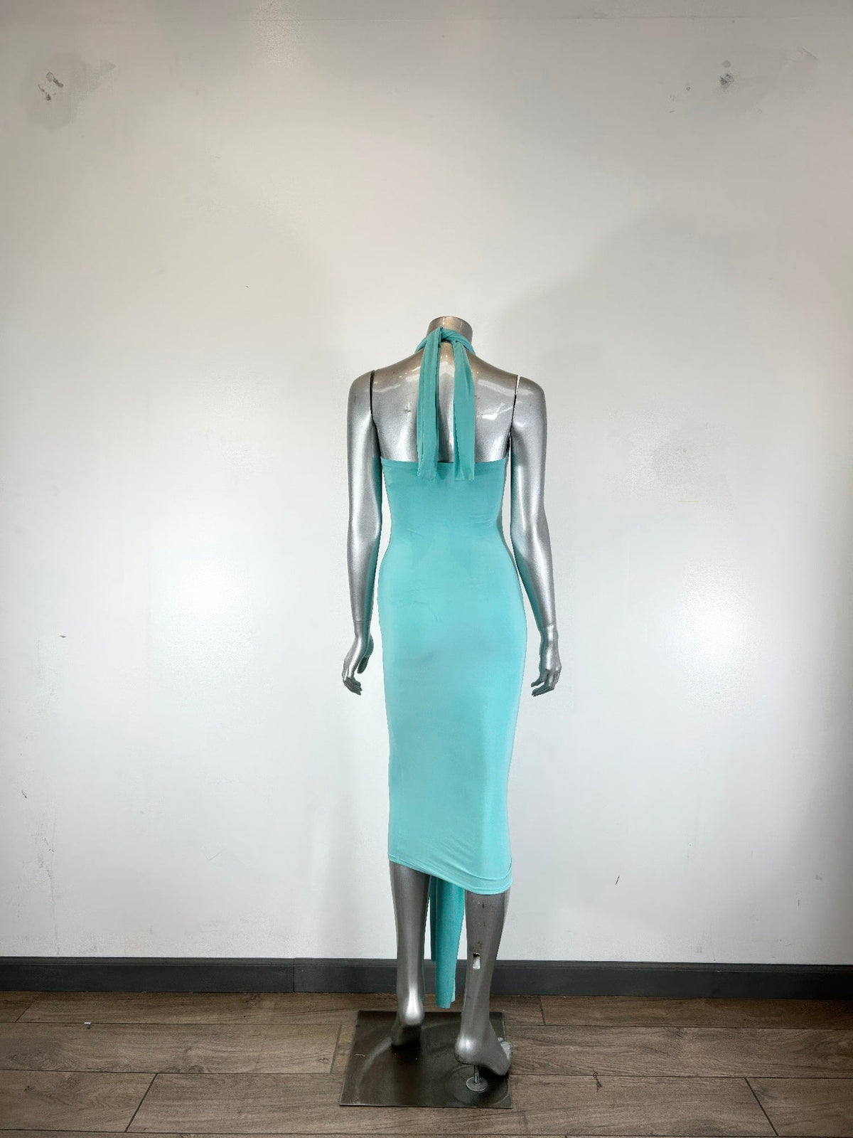Halter-style Bodycon Midi Dress