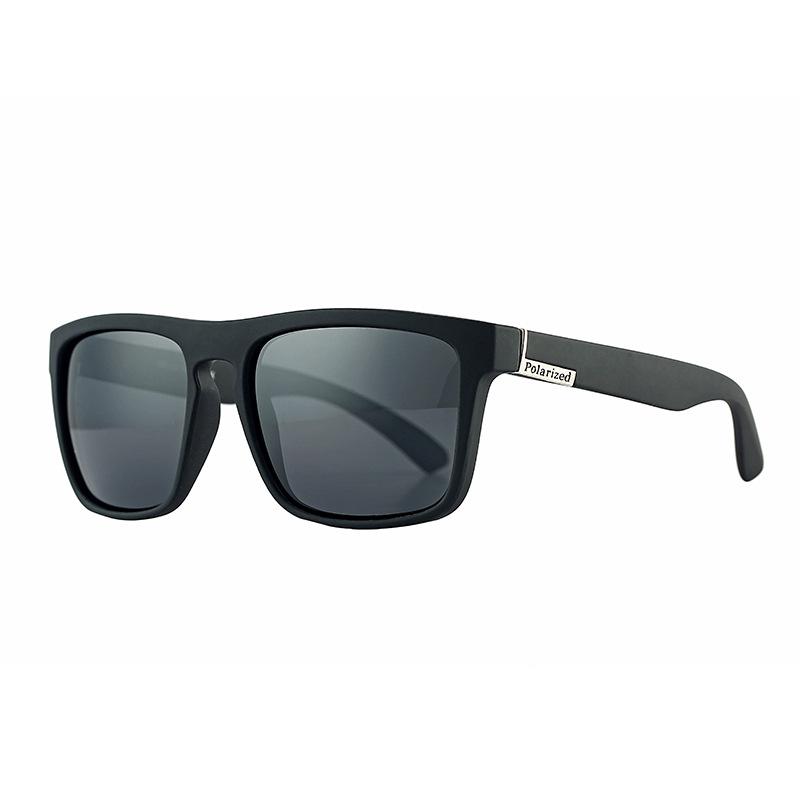 Polarized Men&