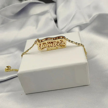 Custom Name Necklace - 3D Engraved Stainless Steel - Heart Figaro Chain