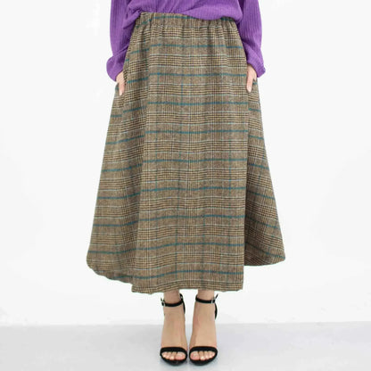 Plaid Flare Midi Skirt with Pockets – Stylish &amp; Comfortable Gray Skirt