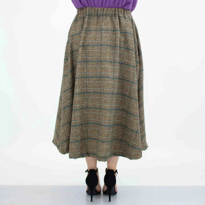Plaid Flare Midi Skirt with Pockets – Stylish &amp; Comfortable Gray Skirt
