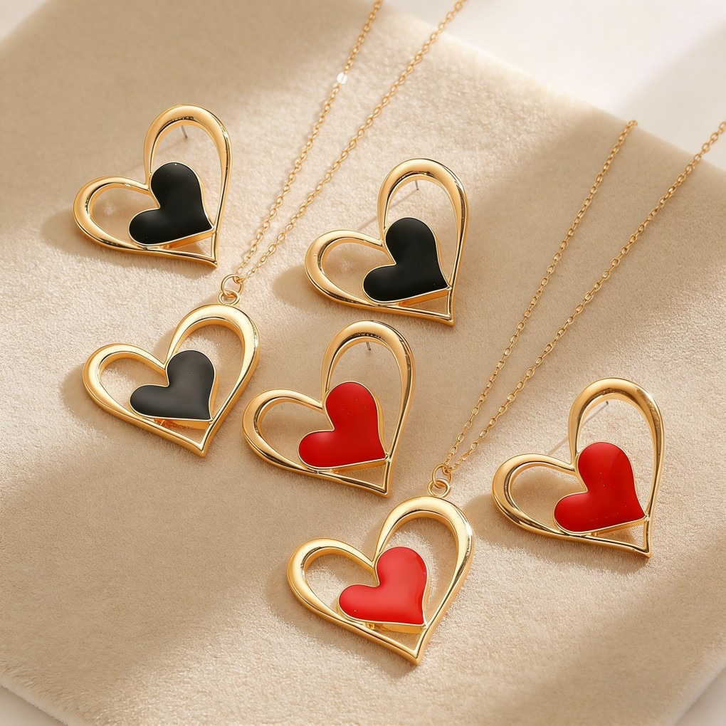 Sweet Hollow Heart Pendant Necklace &amp; Earrings Set