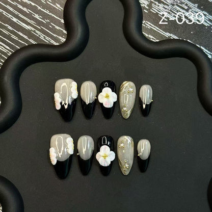 Short Engraved Retro Fragrance Handmade Press on Nails Temperament