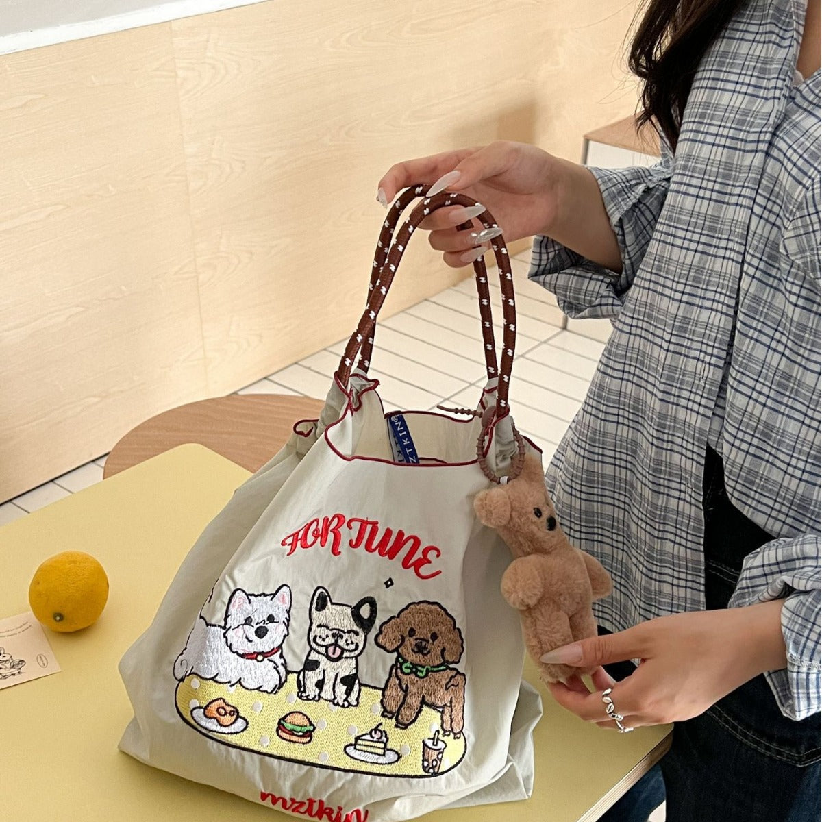 Cartoon embroidered shopping bag doggy pattern, nylon tote bag, fashion commuter large capacity shoulder bag