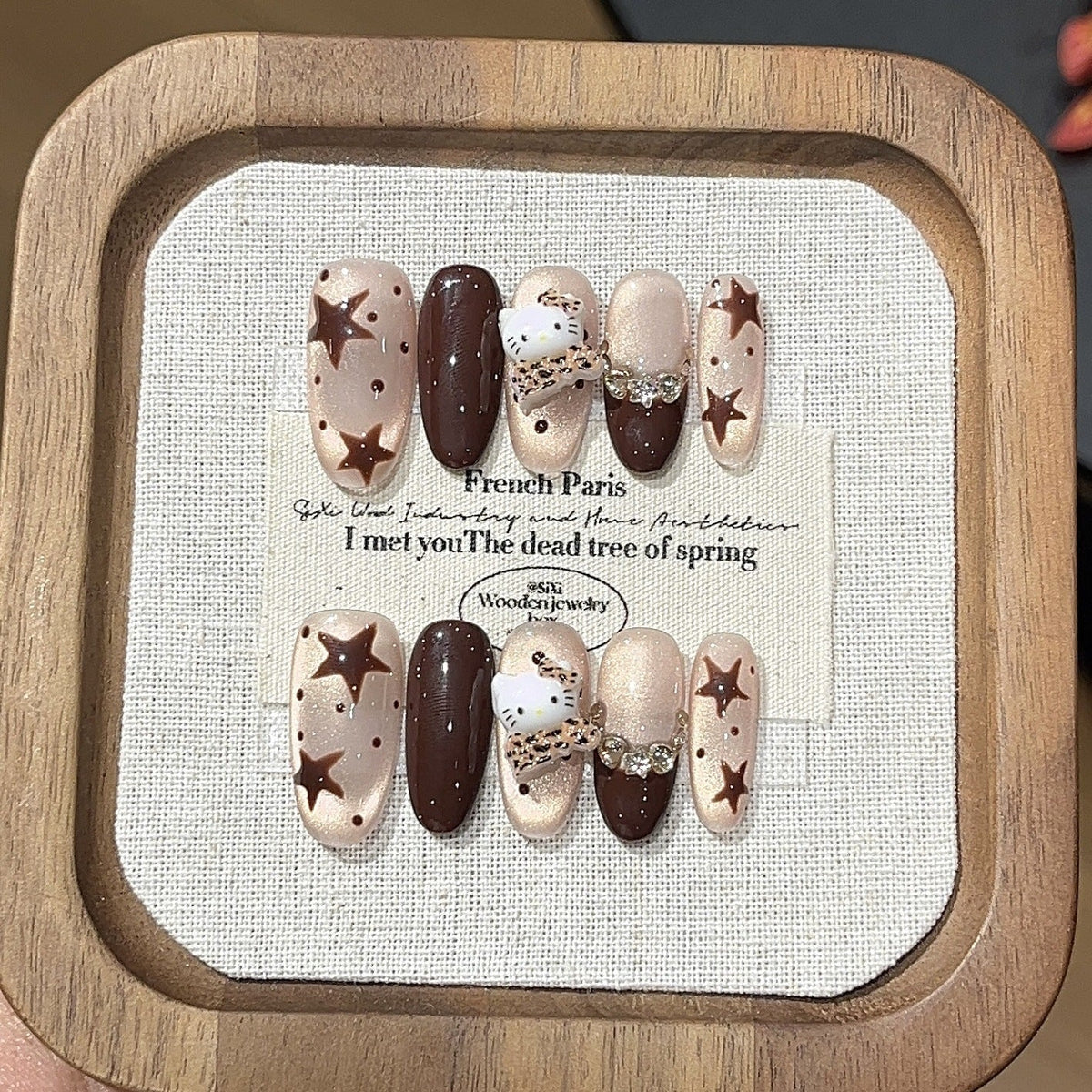 Hand-painted brown coffee star polka dots flash cat&
