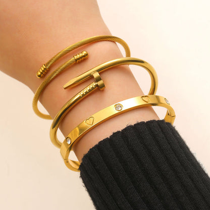 Stainless Steel Gold Bangle Set Zircon Inlaid Nail &amp; Lucky Four Leaf Clover Bangles