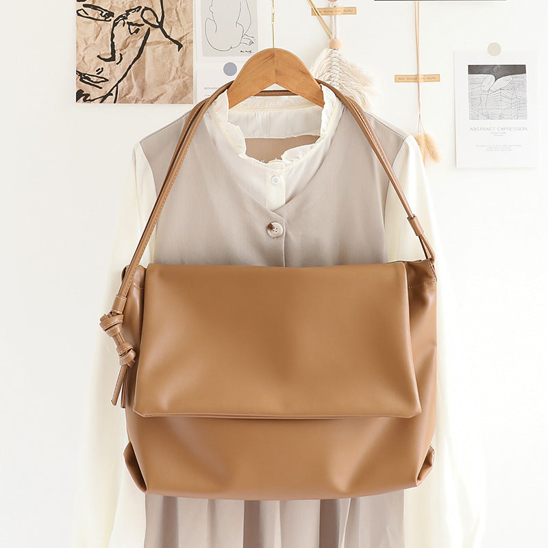 Casual One-Shoulder Messenger Bag – Retro-Textured Soft Leather Underarm Women&