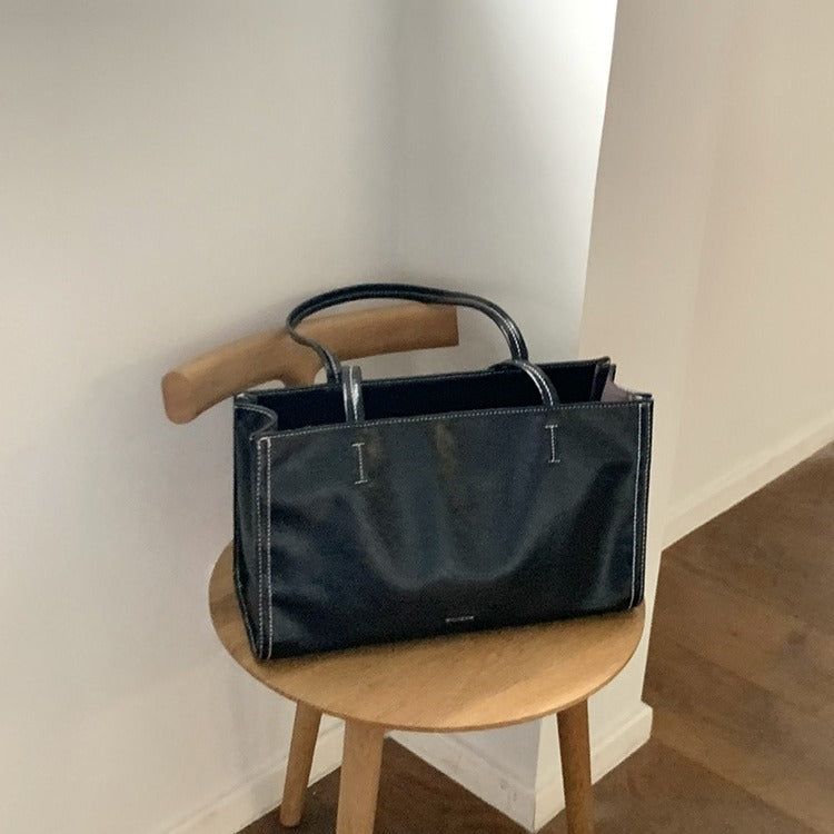 stylish tote bag, large capacity shoulder bag, tote bag chic, casual women&