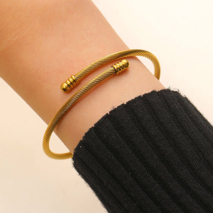 Stainless Steel Gold Bangle Set Zircon Inlaid Nail &amp; Lucky Four Leaf Clover Bangles