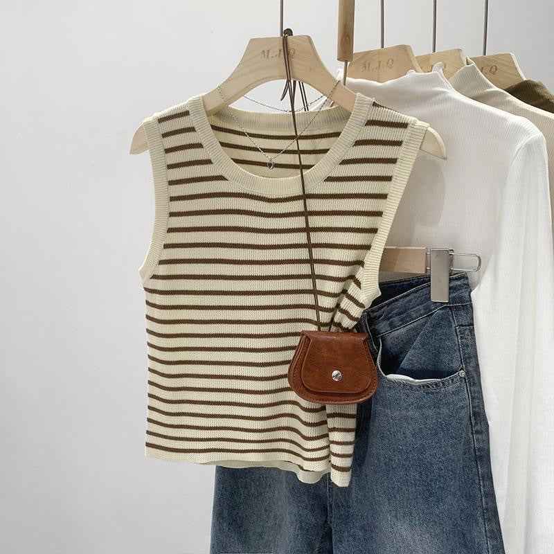 Slim Fit Round Neck Knit Tank Top