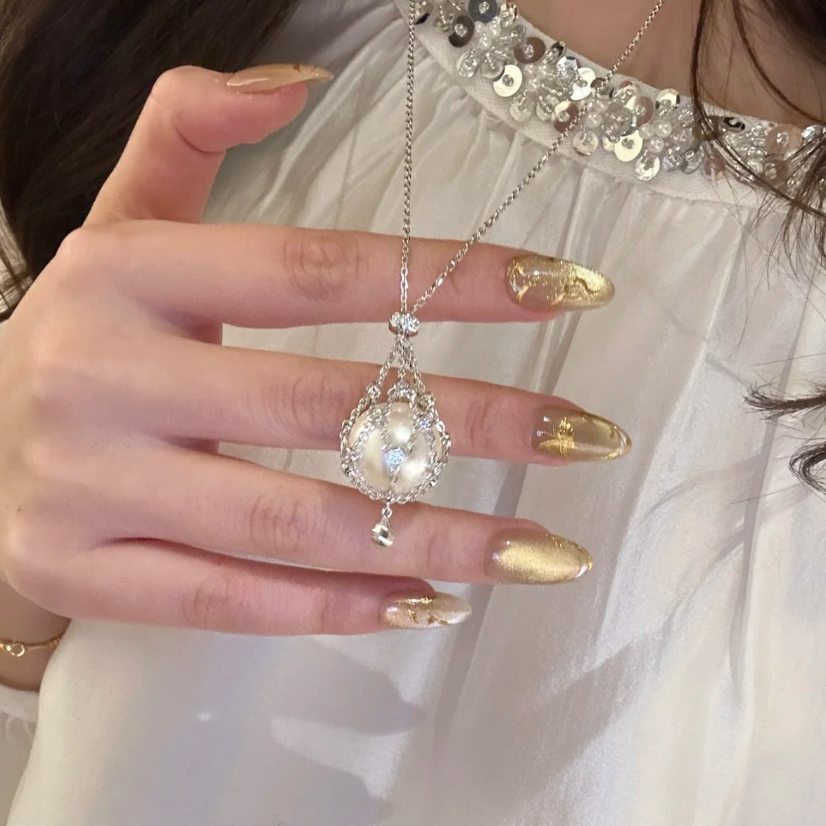 lavalier necklace