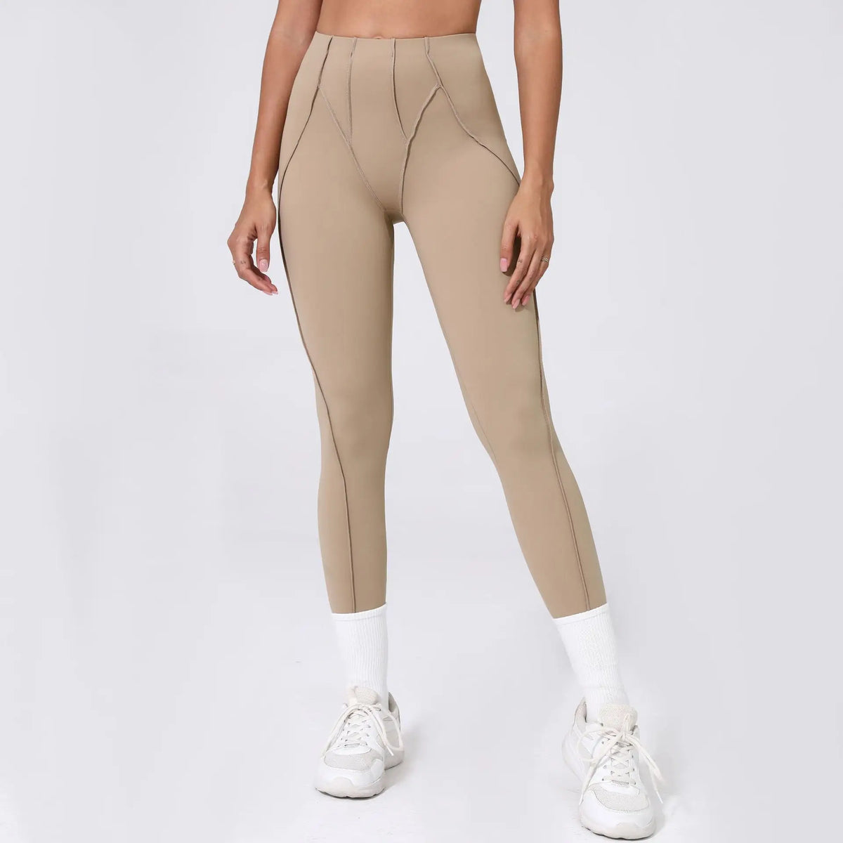2-Piece Yoga Set – Open Back Sports Bra &amp; High Waist Shorts