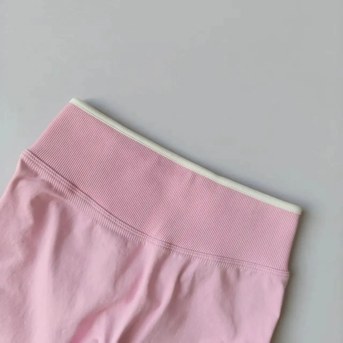 Seamless High Waist Yoga Pants Women Tummy Control Leggings Stretchy Soft Workout Running Leggings Comfortable Gym Sports Tights