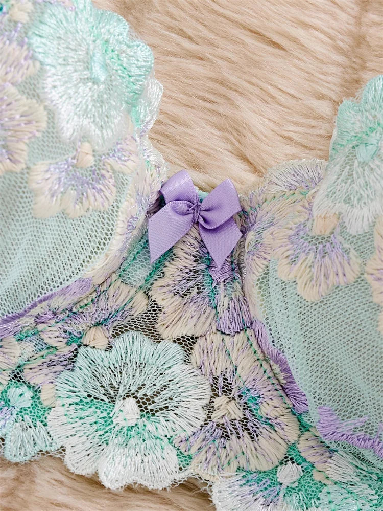 Sexy Woman Underwear Ultra Thin Fancy Lingerie Set Beautiful Embroidery Erotic Lingerie Three-Point Youth Green Sexy Lingerie