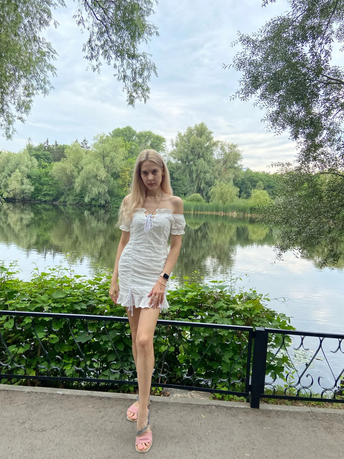 Lace up embriodery white summer dress women hollow out beach short dress puff sleeve ruffle ruched bodycon mini dress vestidos