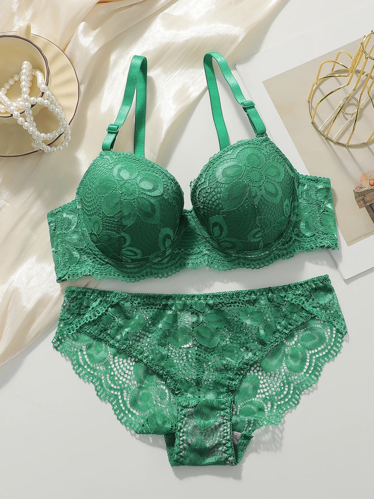 2-piece hot selling lace gathering and lifting bra set sexy women&