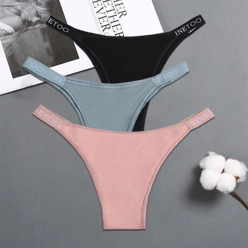 Premium Cotton Briefs for Women – Seamless Low-Rise Panties (3-Piece Set)