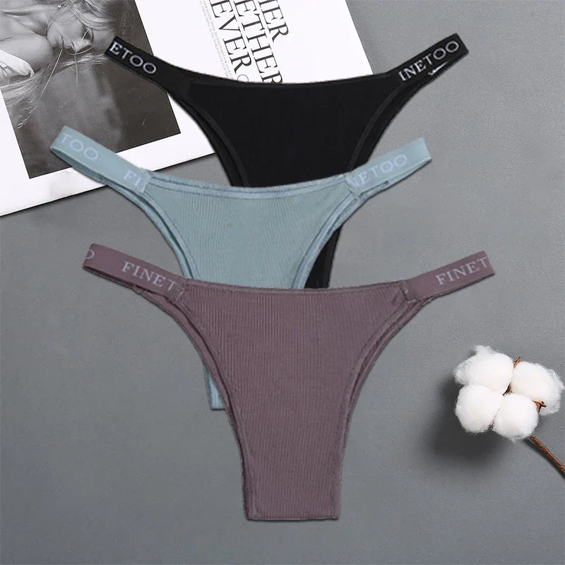 Premium Cotton Briefs for Women – Seamless Low-Rise Panties (3-Piece Set)