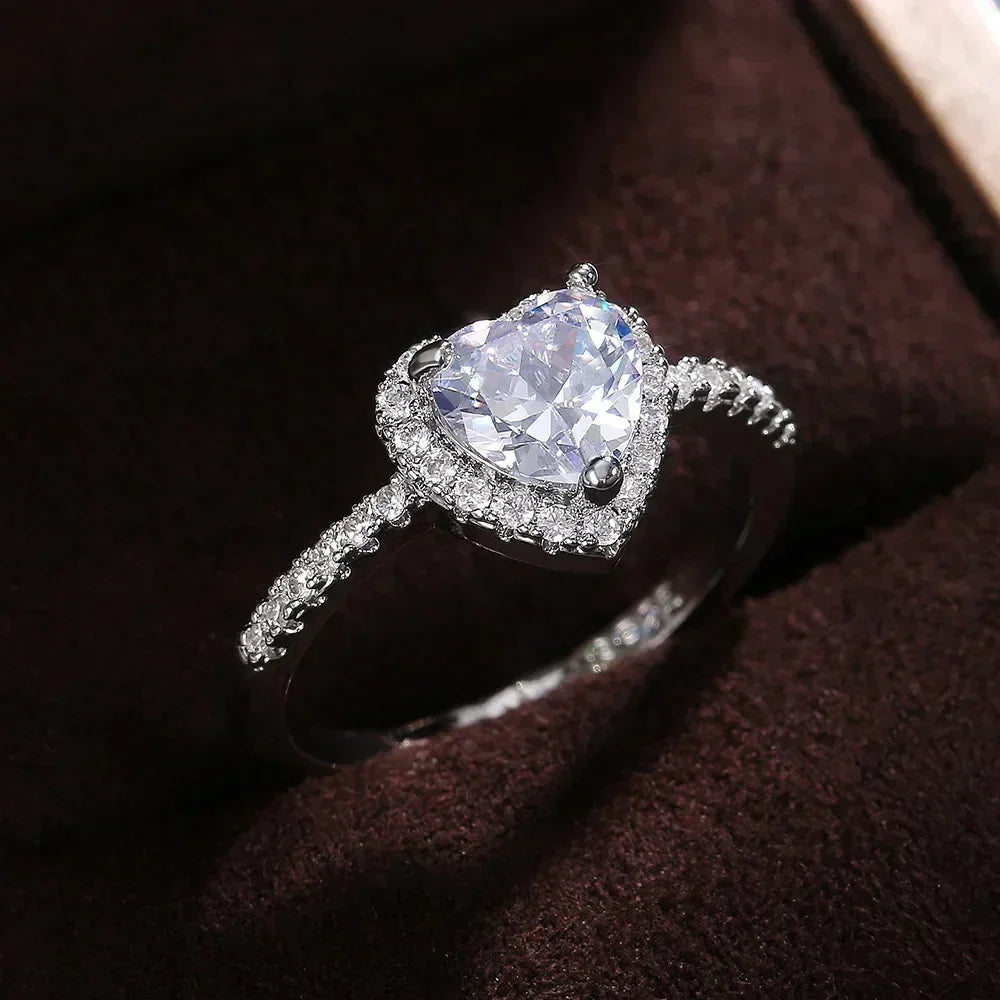 2025 New European and American Peach Heart Ring Women&