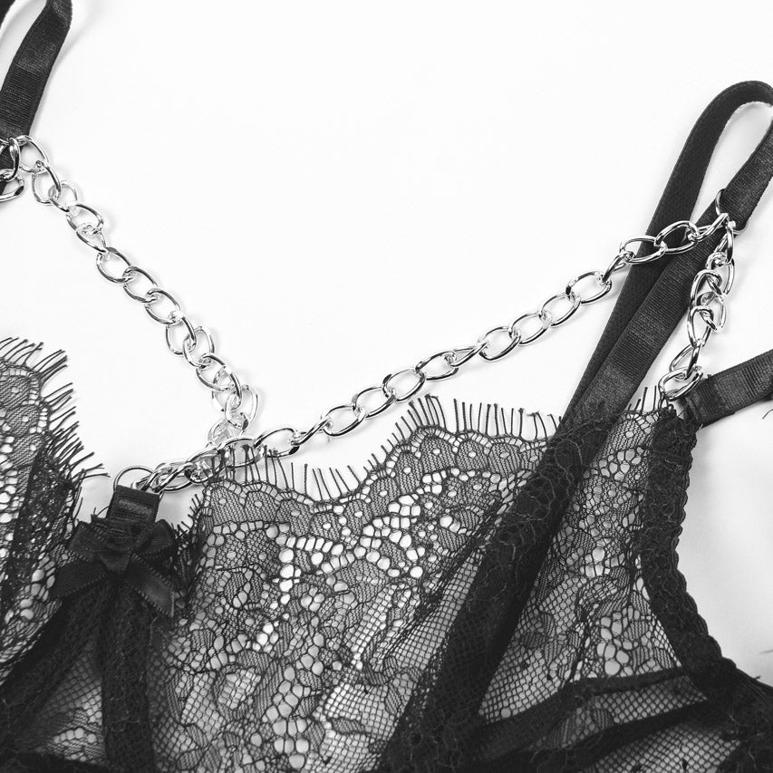 Feather Lace Chain Lingerie Bra Set