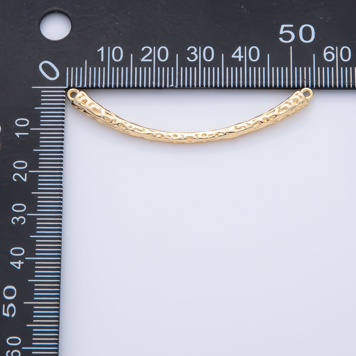 18K Gold Filled 54mm  Geometric Hammered Curved Connector | Y168