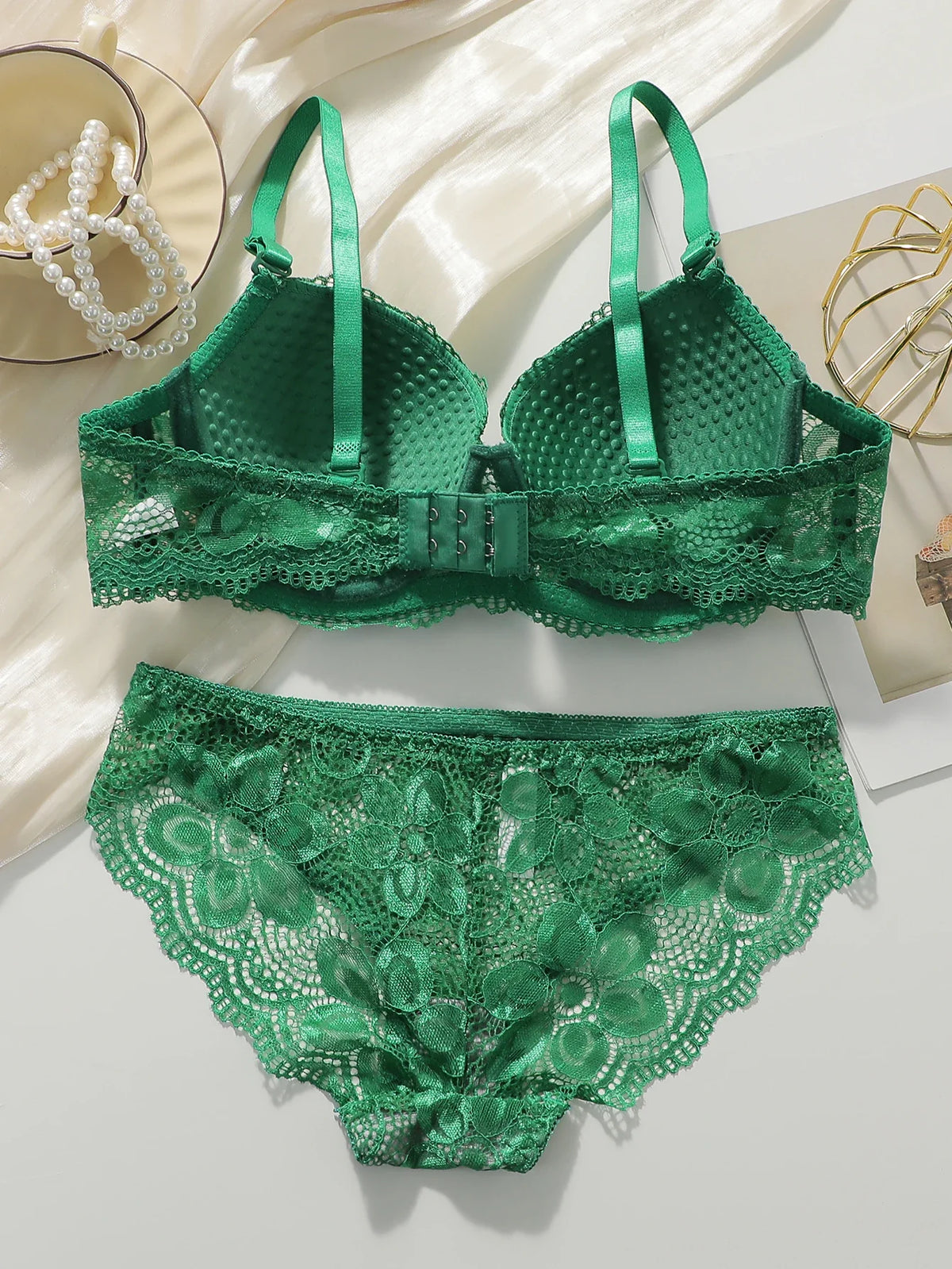 2-piece hot selling lace gathering and lifting bra set sexy women&