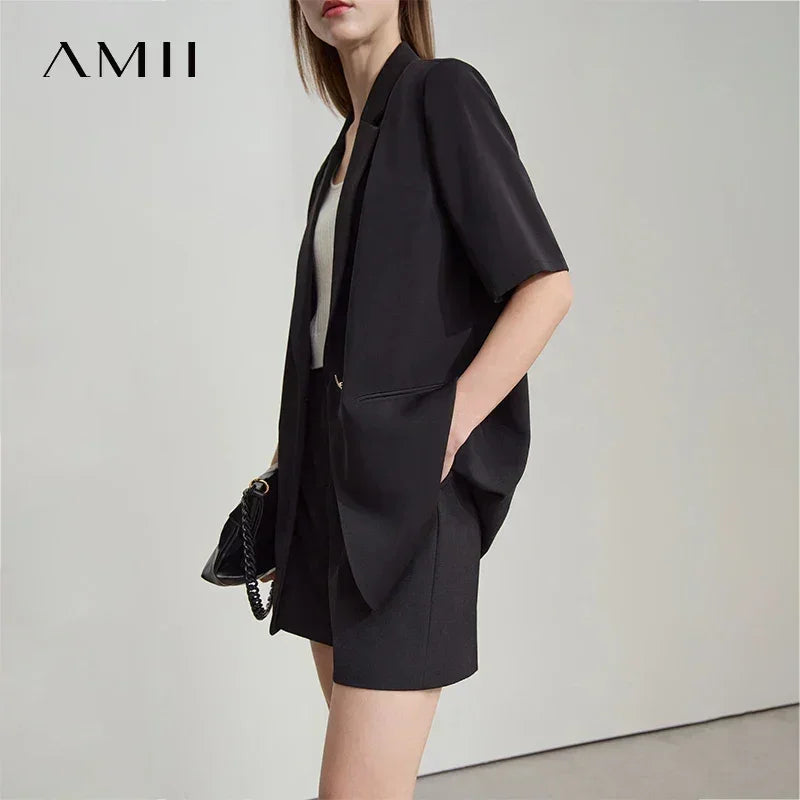 Amii Women&