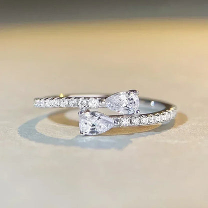 2025 New Shiny Zircon Ring Engagement Ceremony Women&