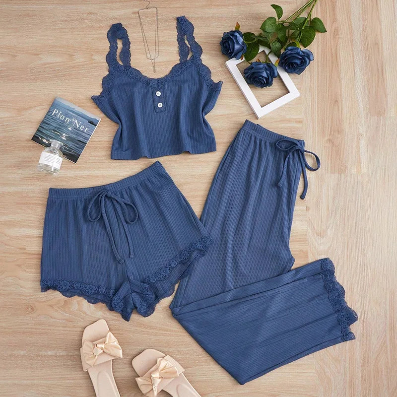 Comfortable 3-Piece Women&