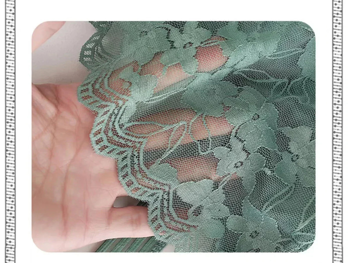 Sexy Lace Seamless Large Size Women&