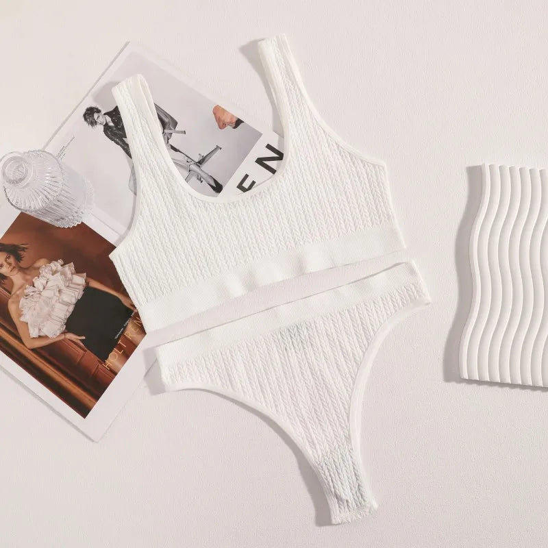 Women Knit Seamless Bra And Panties Set Tank Style Bralette Without Padding Low Rise Thong U-Neck Wide Strap Lingerie Set M-L
