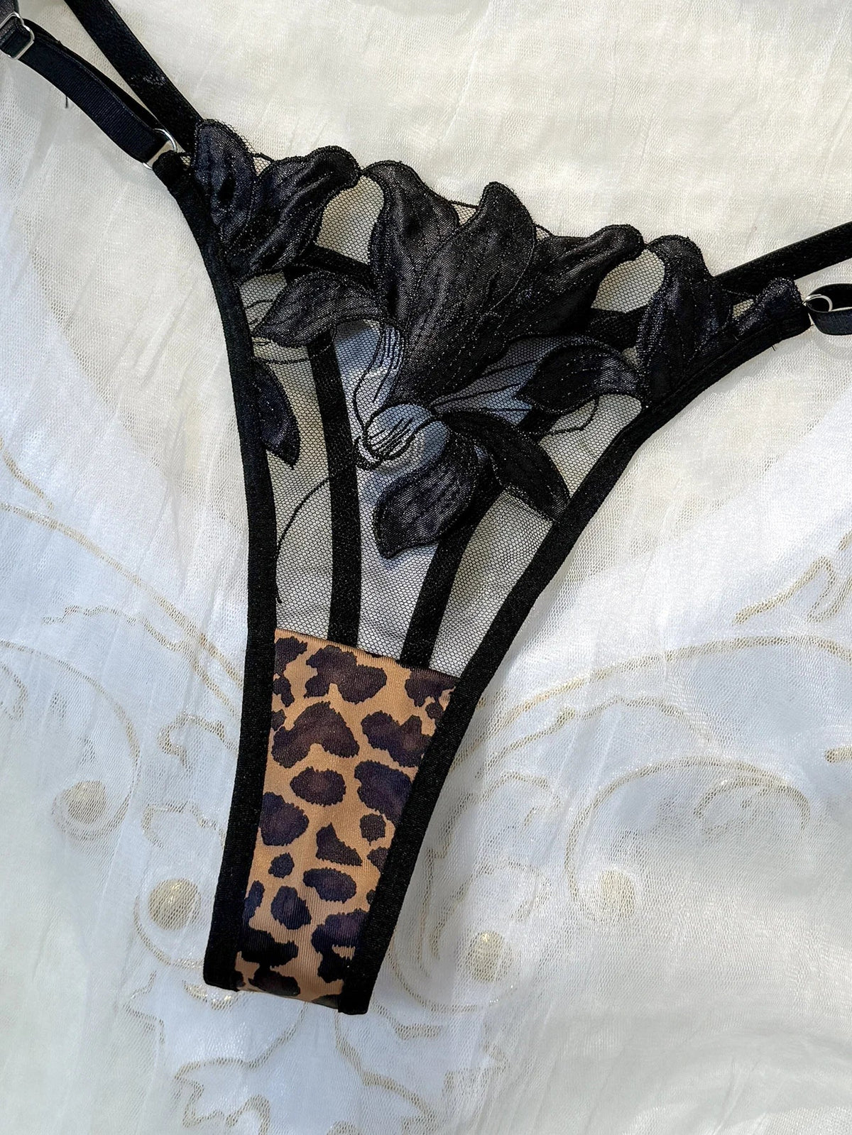 Retro leopard print patchwork floral embroidery lingerie set - Sophisticated netting 3/4 cup shaping bra thong set ZA825183
